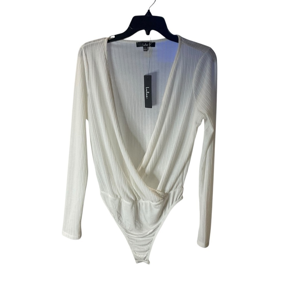 Lulu's White Textured Bodysuit - Picture 3 of 8